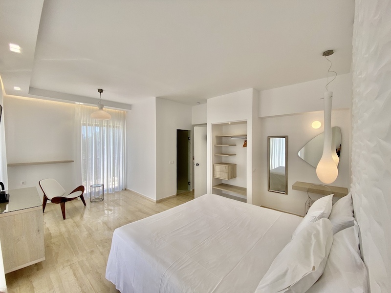 Bruskos Hotel & Suites 31