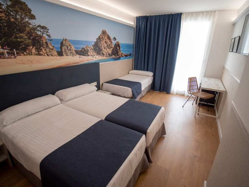 Don Juan Tossa de Mar 44