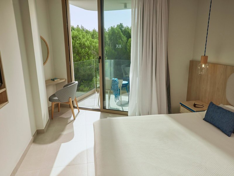 Tui Blue Victoria Menorca 31 - Room Example