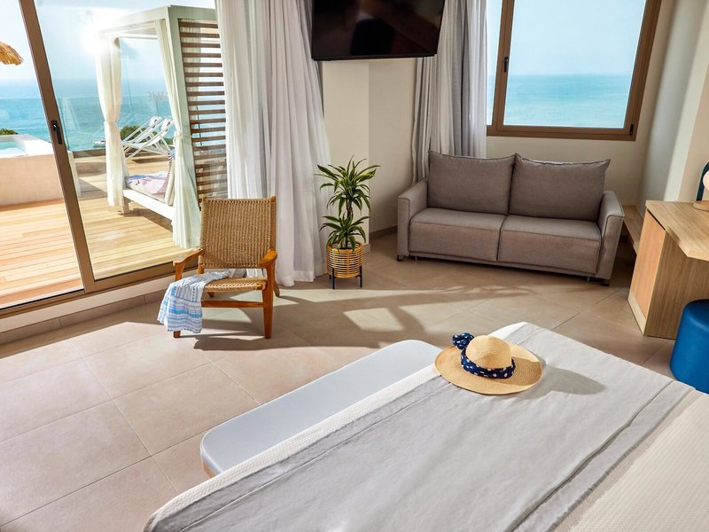 Tui Blue Victoria Menorca 35 - Room Example