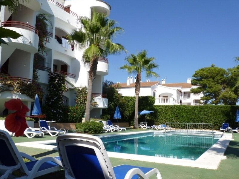 Apartamentos Vista Playa 4 - Outdoor Pool