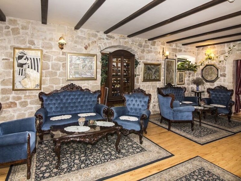 Heritage Hotel Pasike 8