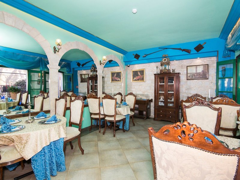 Heritage Hotel Pasike 13