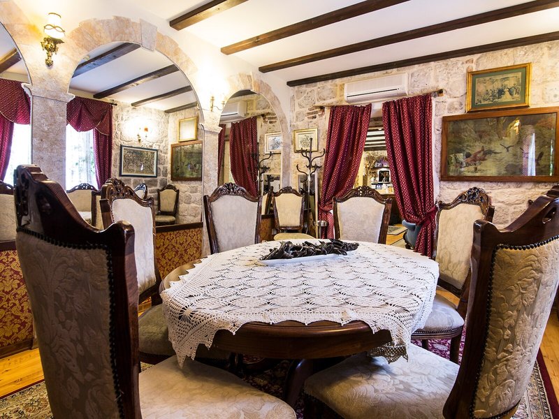 Heritage Hotel Pasike 14