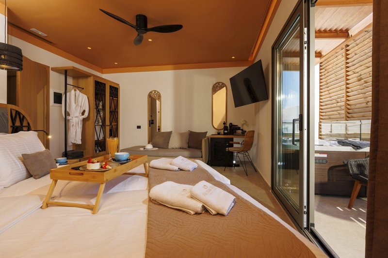 Palmera Beach Hotel & Spa 9