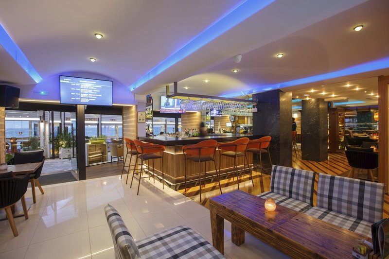 Palmera Beach Hotel & Spa 18
