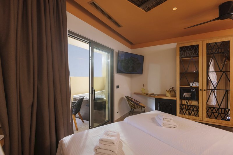 Palmera Beach Hotel & Spa 20