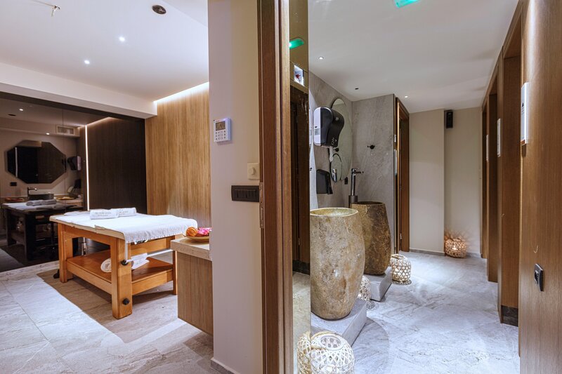 Palmera Beach Hotel & Spa 18