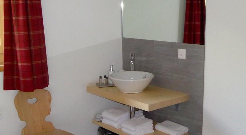 Hotel Roseg-Gletscher 3