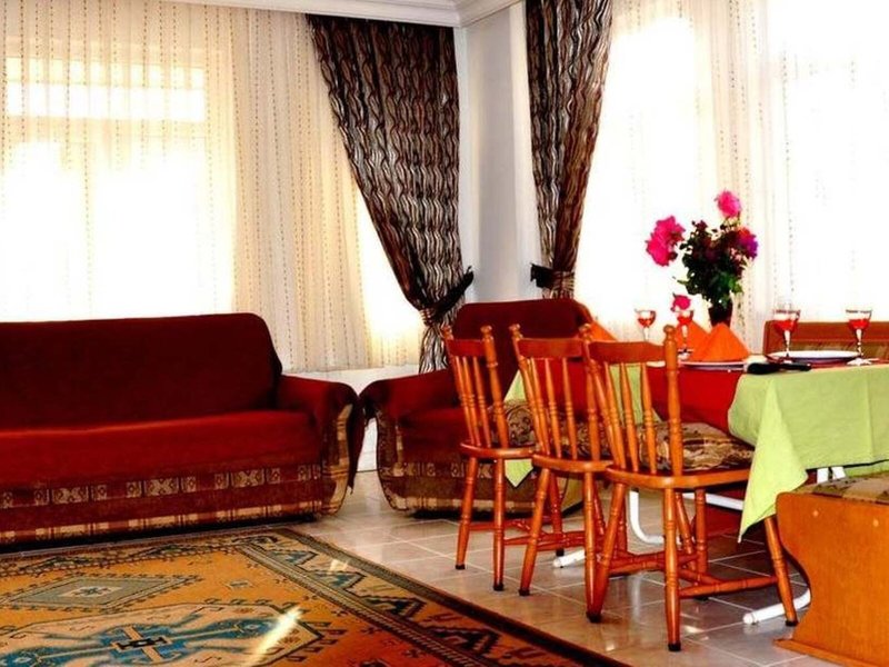 Orient Apartments 14