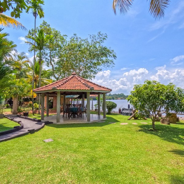 River View Villas 8
