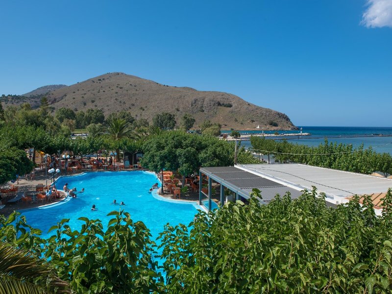 Corissia Beach Hotel 8