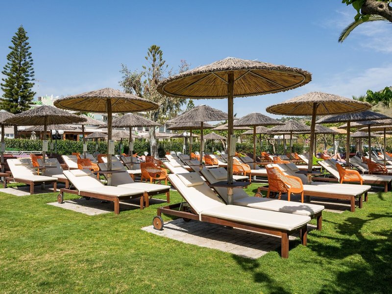 Corissia Beach Hotel 11