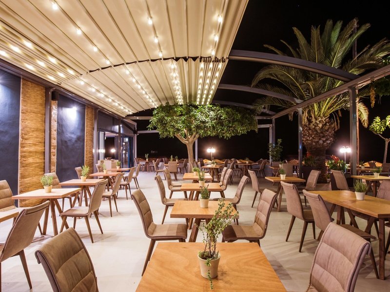 Corissia Beach Hotel 12