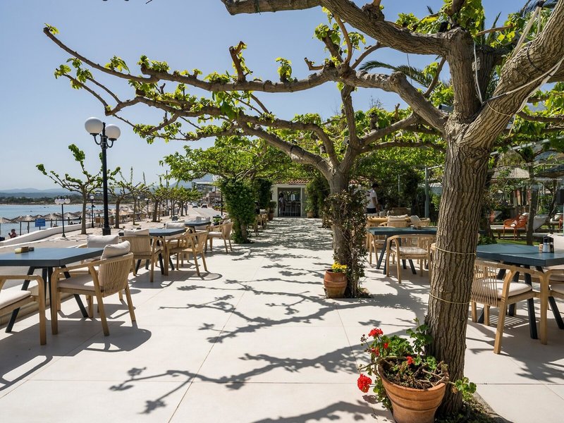 Corissia Beach Hotel 18