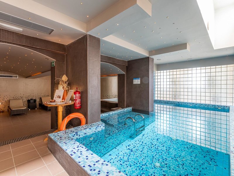 Corissia Beach Hotel 34