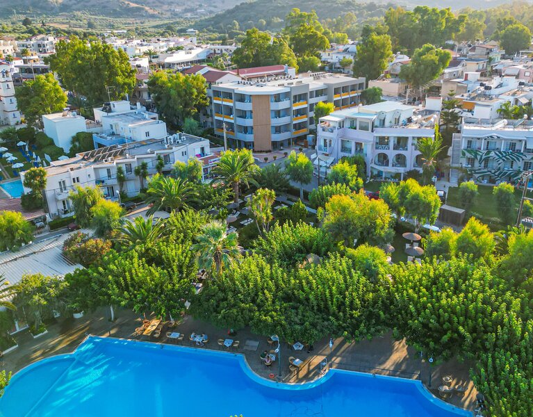 Corissia Beach Hotel 16