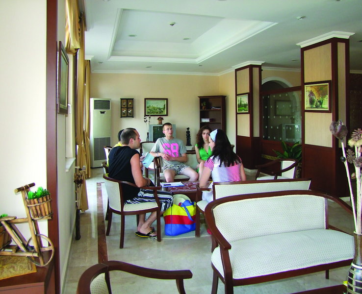 Stella Hotel 8