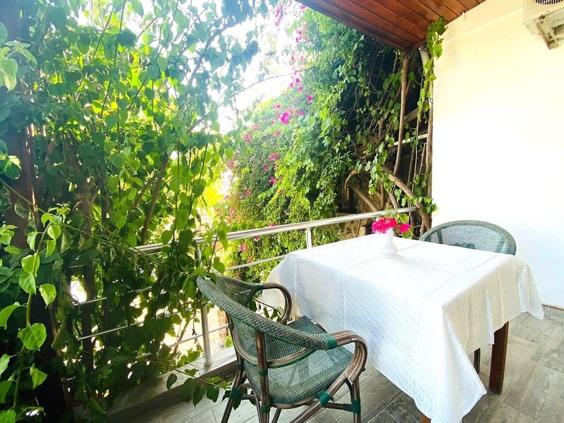 Asterina Hotel 9