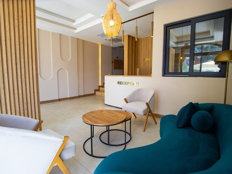 Asterina Hotel 21