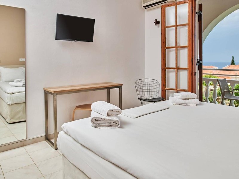 Ionian Aura Apartments 32