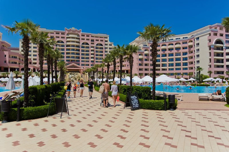 DIT Majestic Beach Resort 7