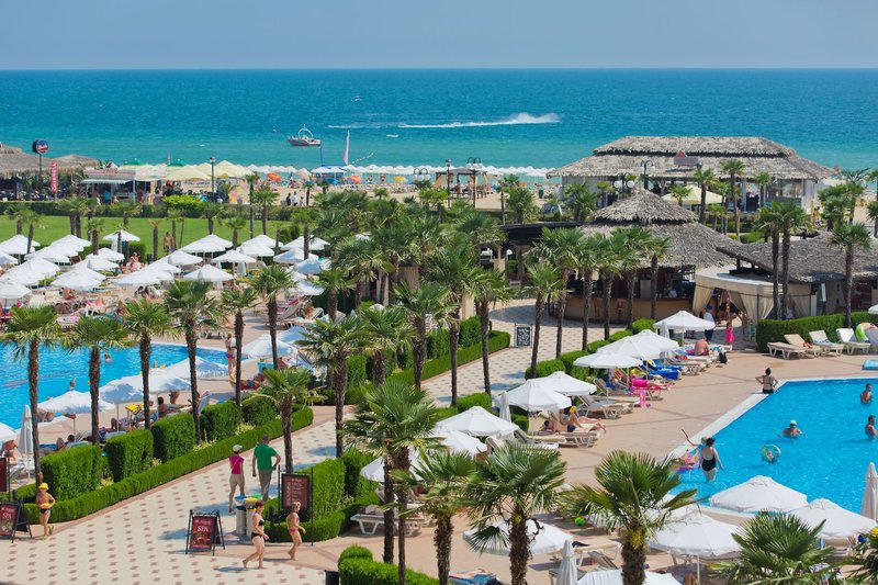 DIT Majestic Beach Resort 9