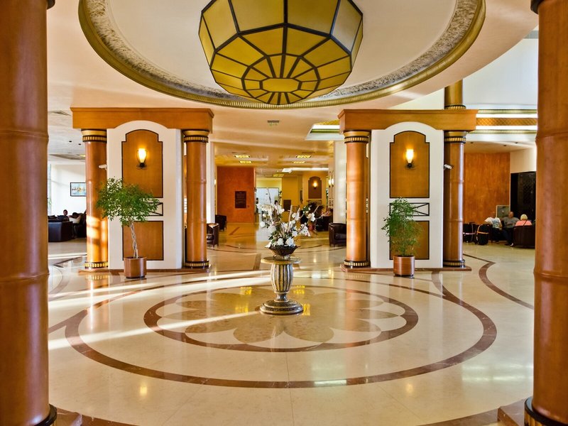 DIT Majestic Beach Resort 10