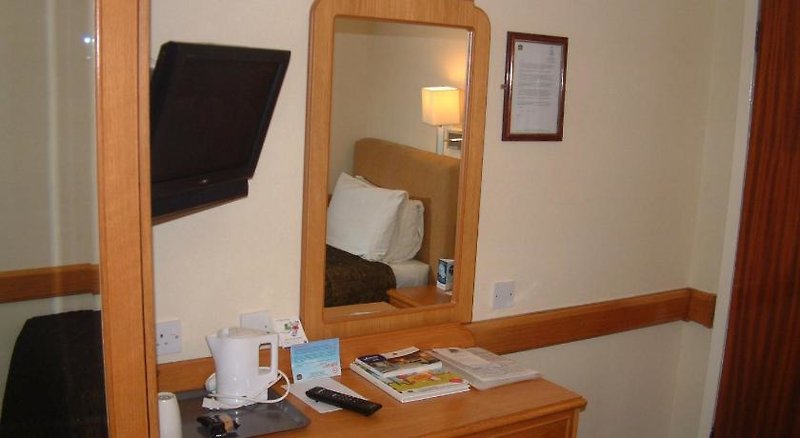 Best Western Kings Manor Hotel 3 - Room Example