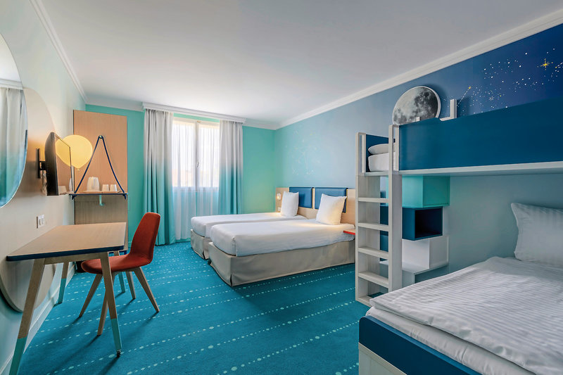 Vienna House Magic Circus Hotel at Disneyland Paris 9 - Room Example