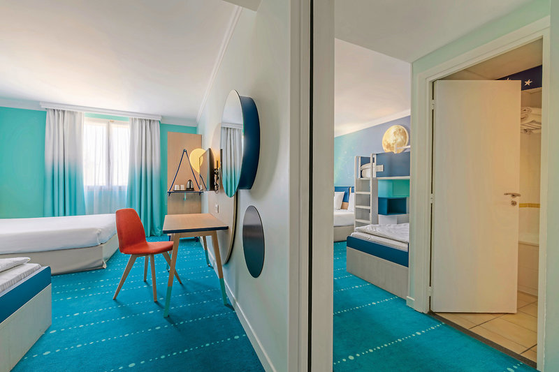 Vienna House Magic Circus Hotel at Disneyland Paris 11 - Room Example