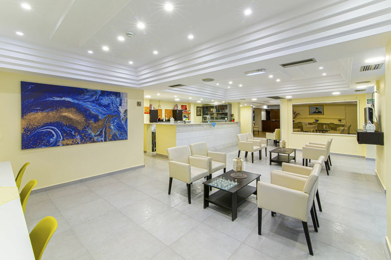 Triton Hotel 14