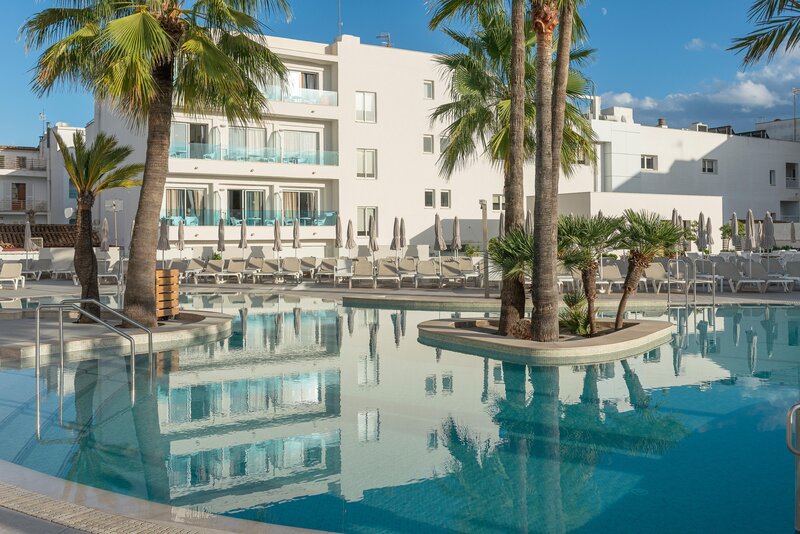 Hotel Cala Bona 25