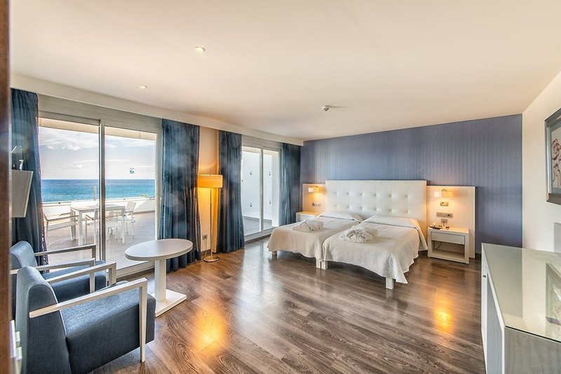 Hotel Cala Bona 69