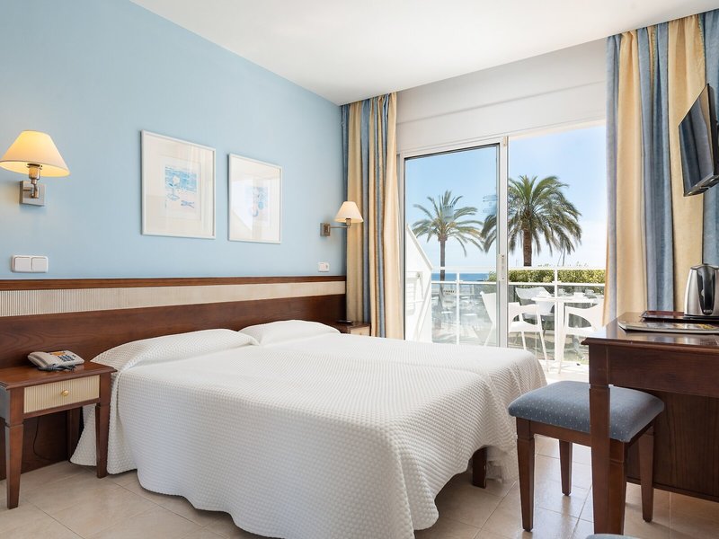 Hotel Cala Bona 37