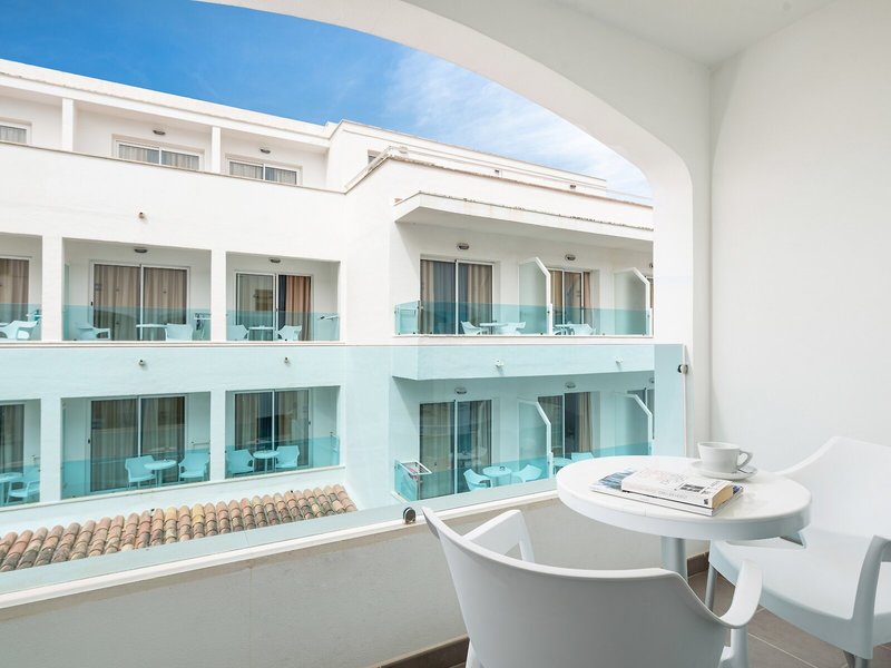 Hotel Cala Bona 43