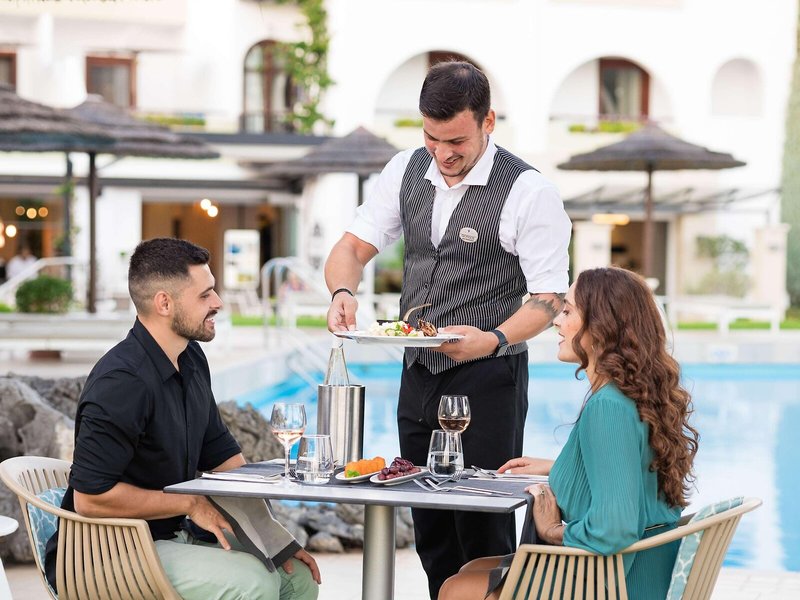 Alianthos Garden Hotel 31