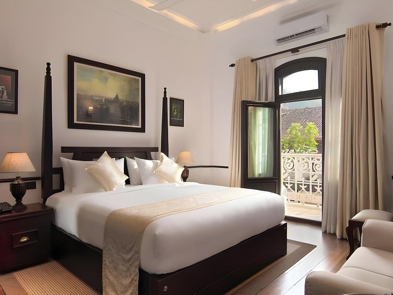 Queen’s Hotel 20