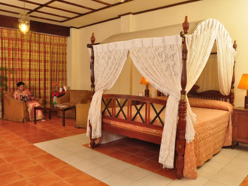 Grand Oriental Hotel 19