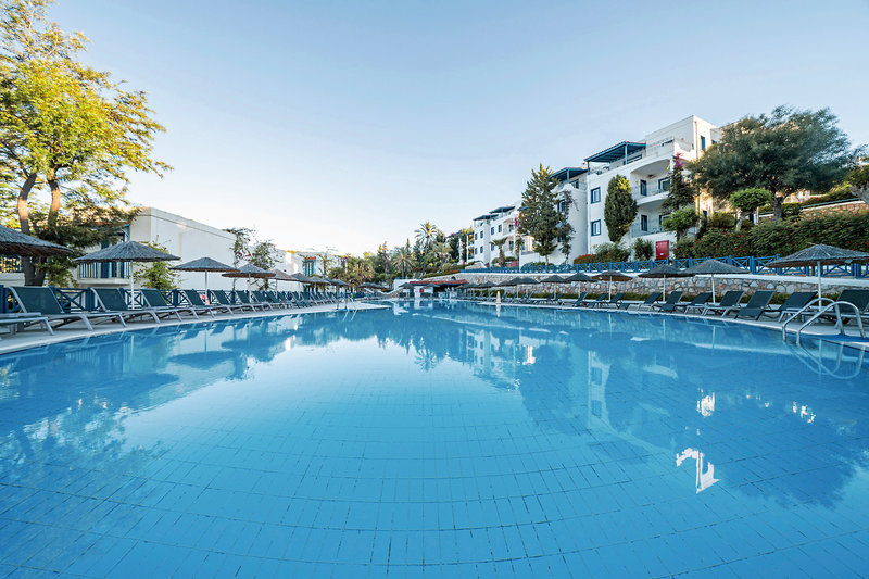 Bodrum Holiday Resort & Spa 18