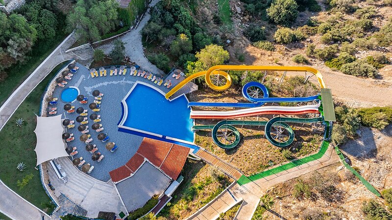Bodrum Holiday Resort & Spa 11