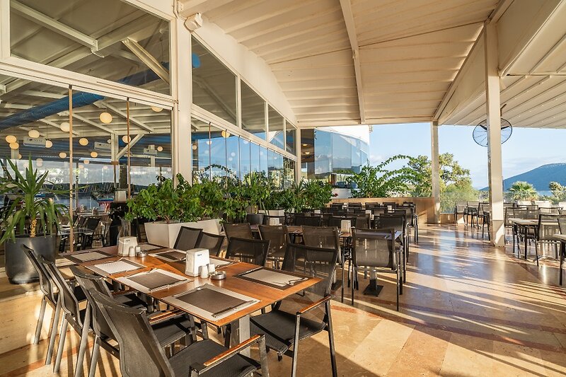 Bodrum Holiday Resort & Spa 16