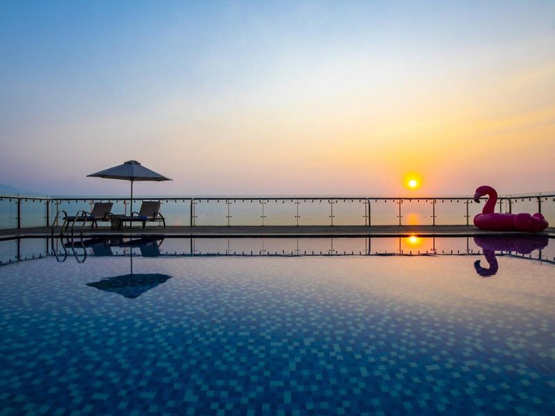 SERENE Beach Hotel by Maison des Fleurs Hospitality 7