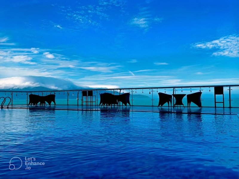SERENE Beach Hotel by Maison des Fleurs Hospitality 8
