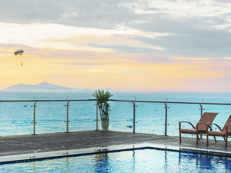 SERENE Beach Hotel by Maison des Fleurs Hospitality 11