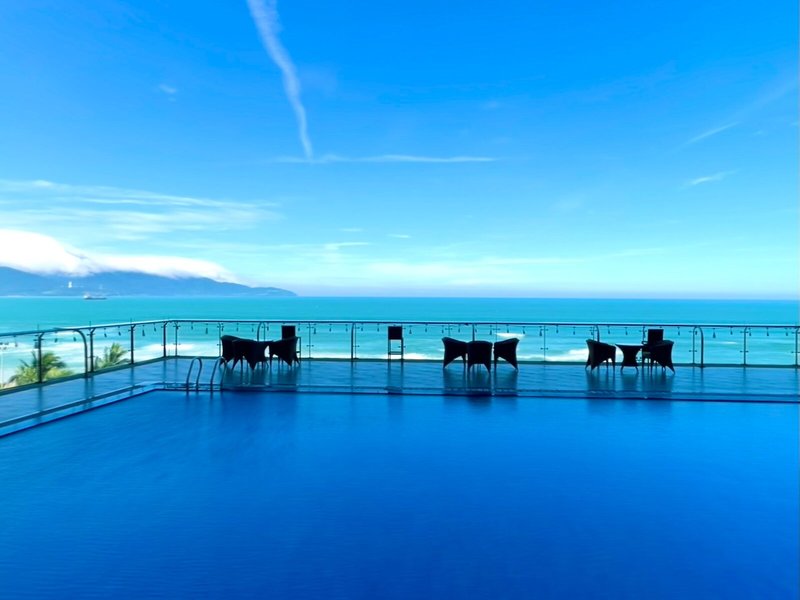SERENE Beach Hotel by Maison des Fleurs Hospitality 12