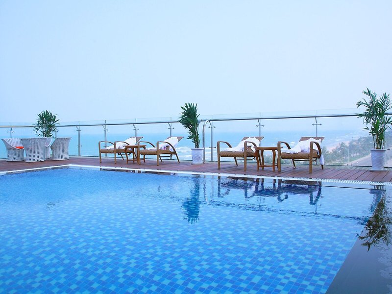 SERENE Beach Hotel by Maison des Fleurs Hospitality 14