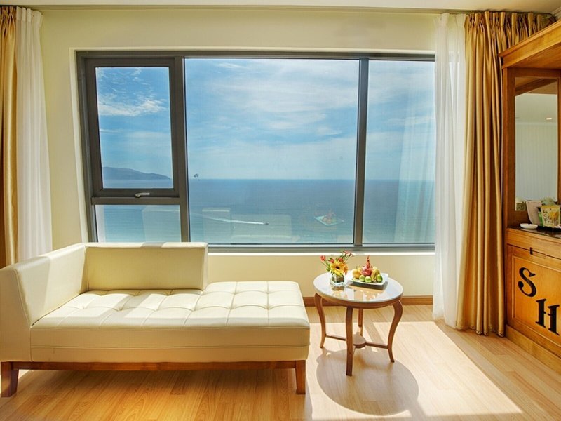 SERENE Beach Hotel by Maison des Fleurs Hospitality 38