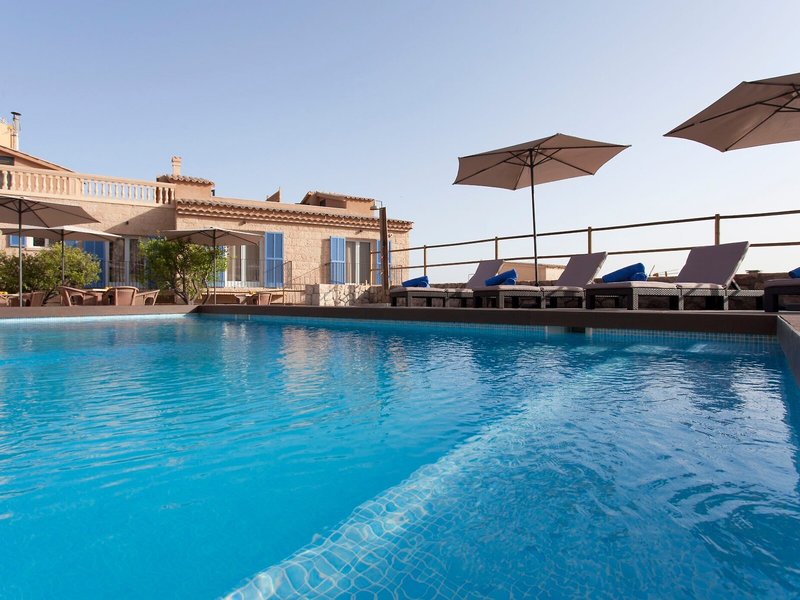 Es Corte Vell Inland Hotel 3