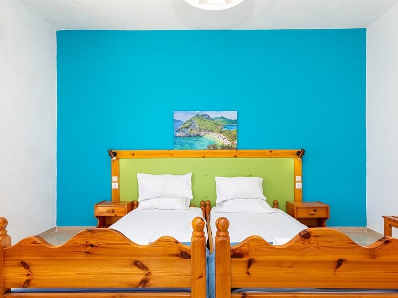 Alexandros Studios And Apartments 3